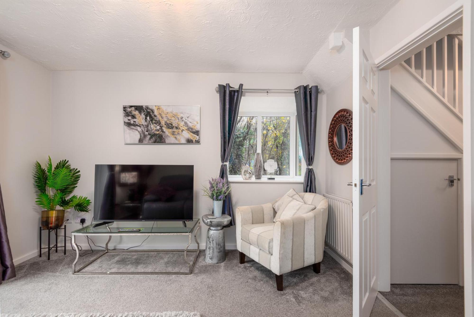 Worcester Fabulous Cherry Tree Mews Self Check In Dogs Welcome By Prior Arrangement , 2 Double Bedrooms ,Super Fast Wi-Fi, With Free Off Road Parking For 2 Vehicles Near Royal Hospital And Woodland Walks Extérieur photo