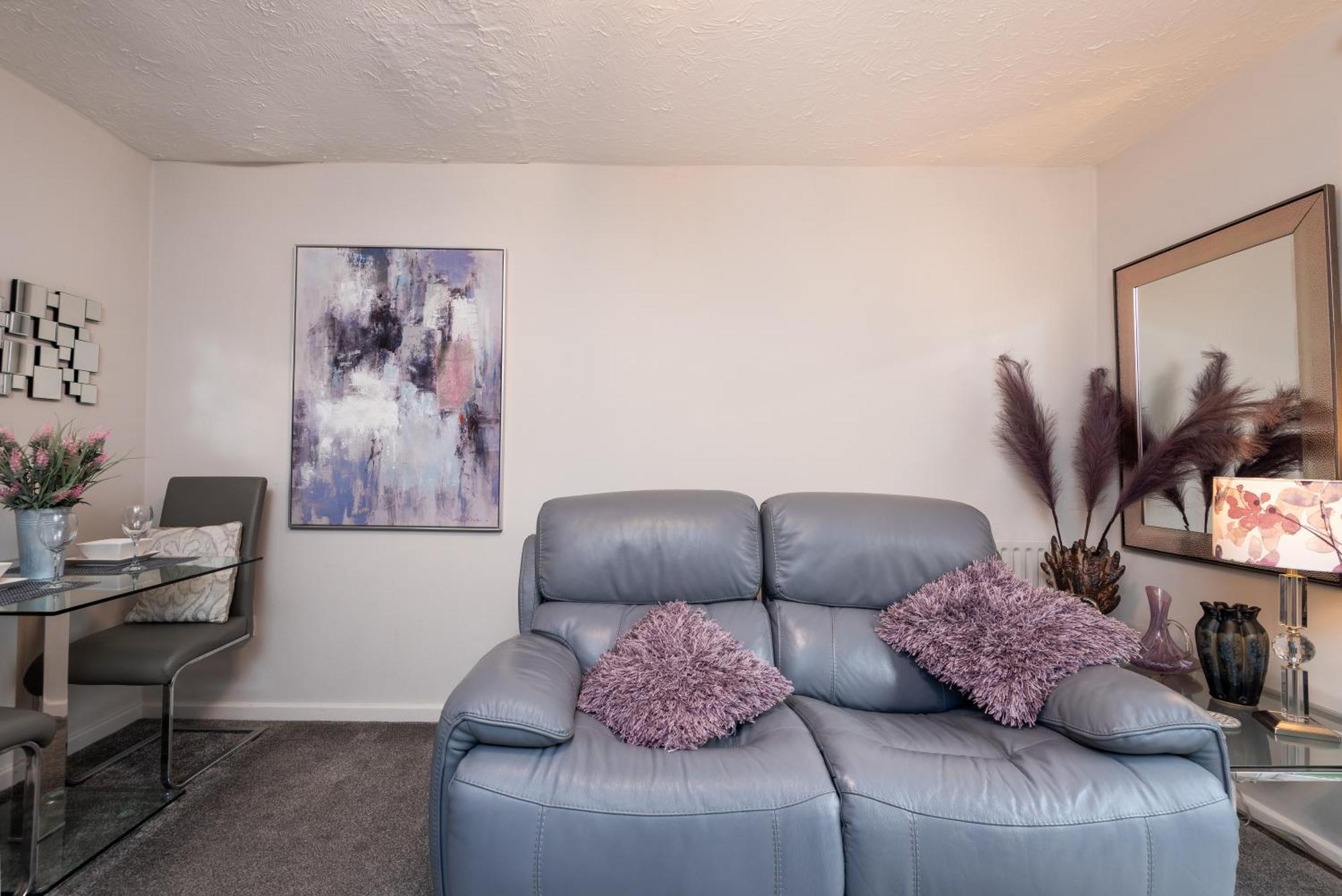 Worcester Fabulous Cherry Tree Mews Self Check In Dogs Welcome By Prior Arrangement , 2 Double Bedrooms ,Super Fast Wi-Fi, With Free Off Road Parking For 2 Vehicles Near Royal Hospital And Woodland Walks Extérieur photo