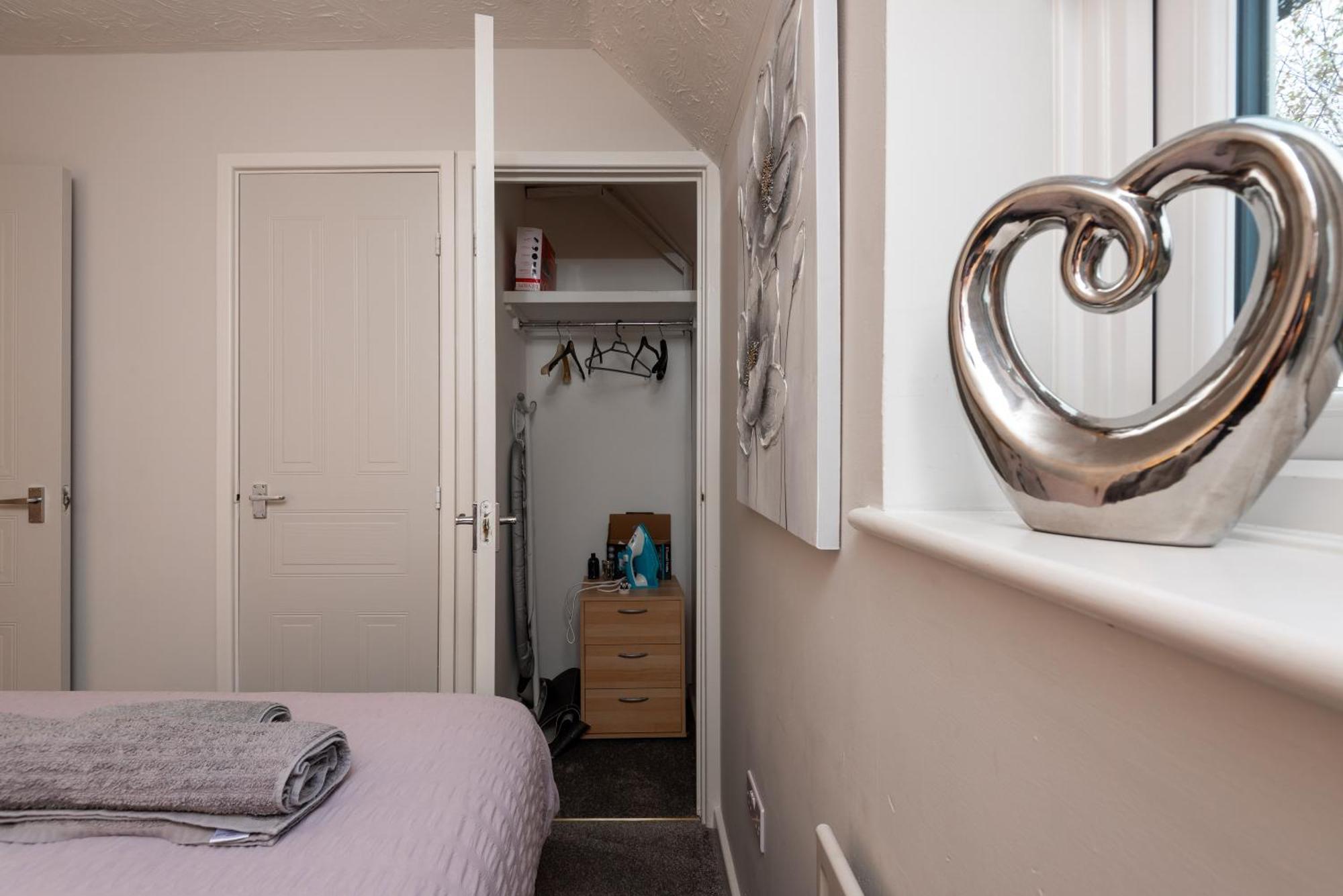 Worcester Fabulous Cherry Tree Mews Self Check In Dogs Welcome By Prior Arrangement , 2 Double Bedrooms ,Super Fast Wi-Fi, With Free Off Road Parking For 2 Vehicles Near Royal Hospital And Woodland Walks Extérieur photo