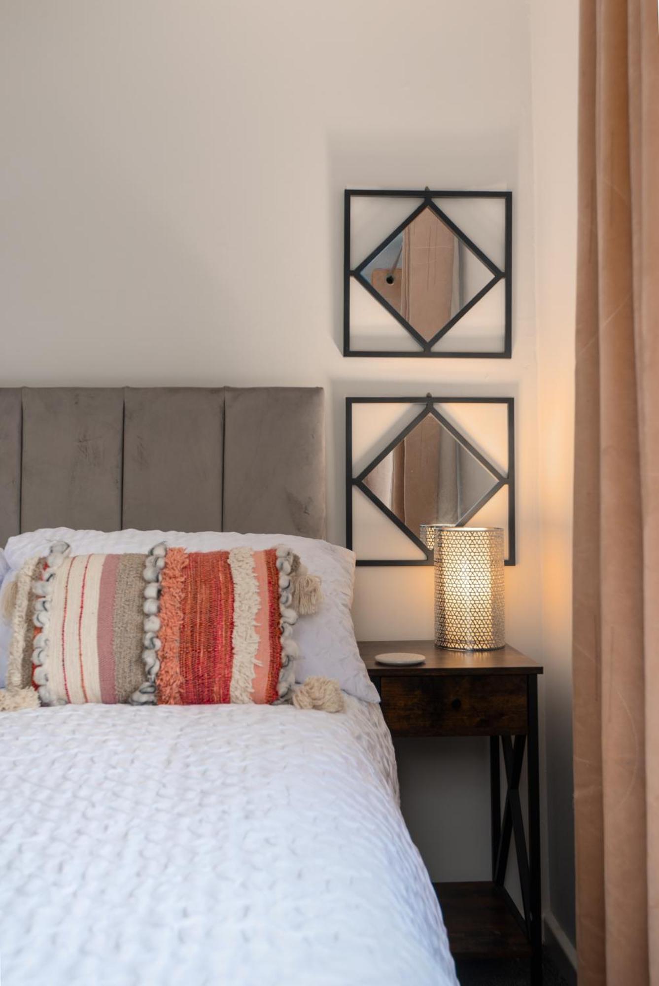 Worcester Fabulous Cherry Tree Mews Self Check In Dogs Welcome By Prior Arrangement , 2 Double Bedrooms ,Super Fast Wi-Fi, With Free Off Road Parking For 2 Vehicles Near Royal Hospital And Woodland Walks Extérieur photo